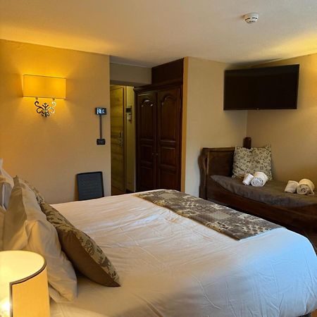 Hotel Jumeaux بيريوِل تْشيرفينيا المظهر الخارجي الصورة