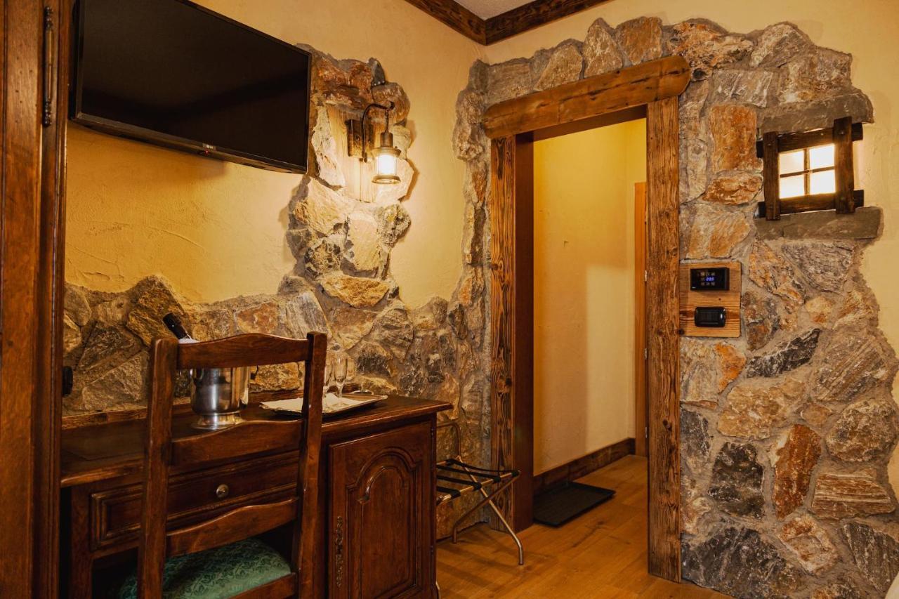 Hotel Jumeaux بيريوِل تْشيرفينيا المظهر الخارجي الصورة