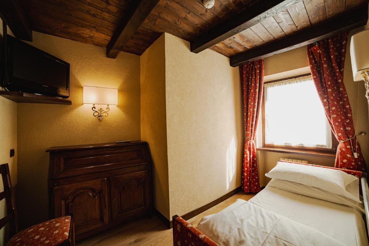 Hotel Jumeaux بيريوِل تْشيرفينيا المظهر الخارجي الصورة