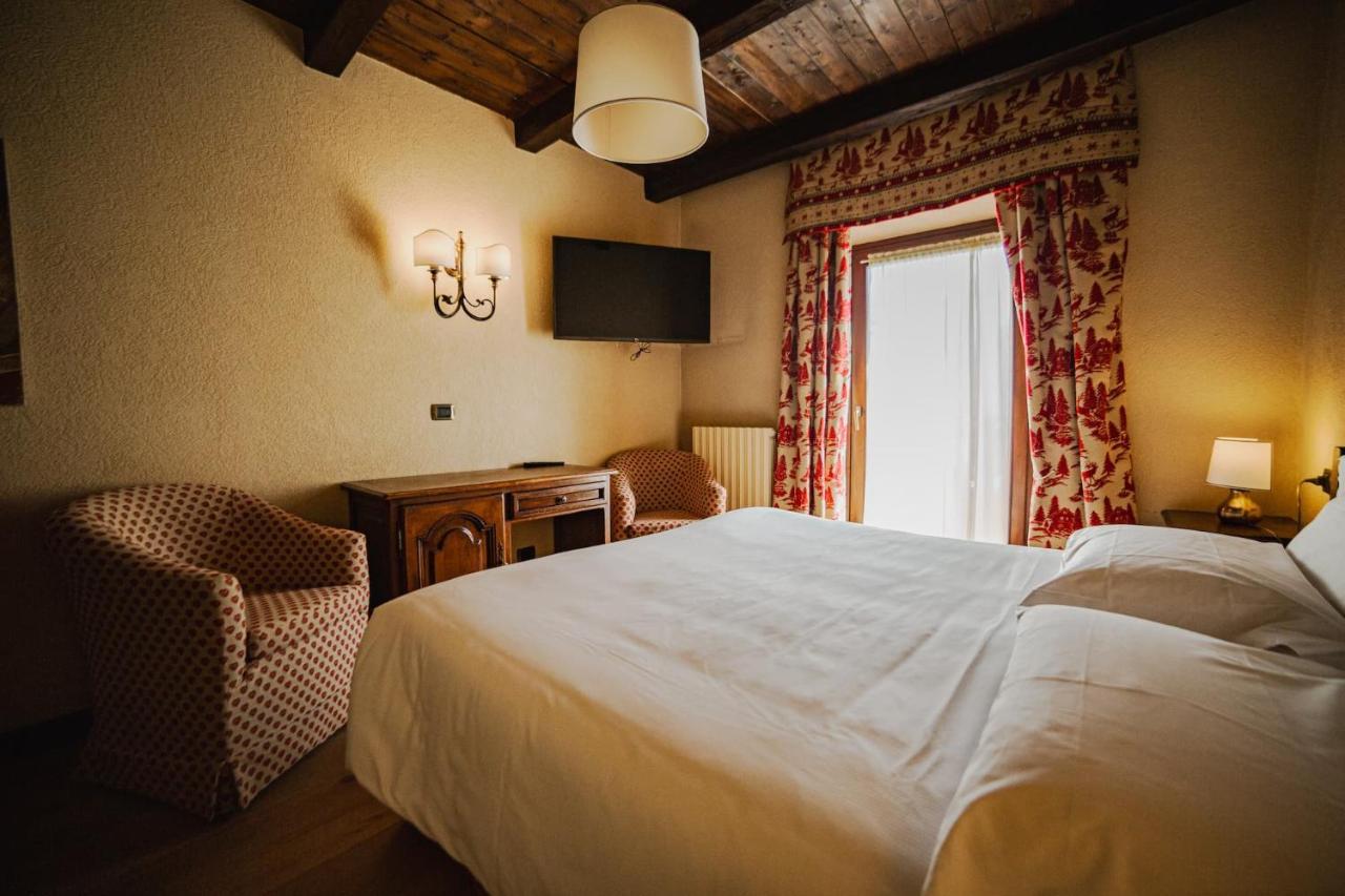 Hotel Jumeaux بيريوِل تْشيرفينيا المظهر الخارجي الصورة