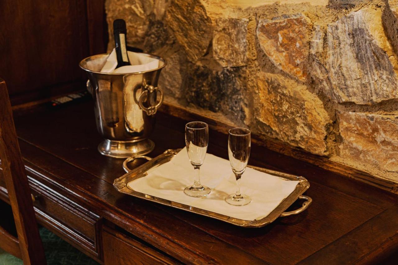 Hotel Jumeaux بيريوِل تْشيرفينيا المظهر الخارجي الصورة