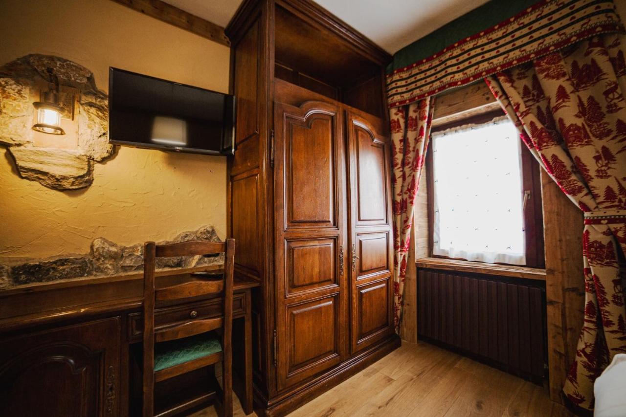 Hotel Jumeaux بيريوِل تْشيرفينيا المظهر الخارجي الصورة