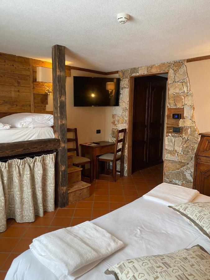 Hotel Jumeaux بيريوِل تْشيرفينيا المظهر الخارجي الصورة