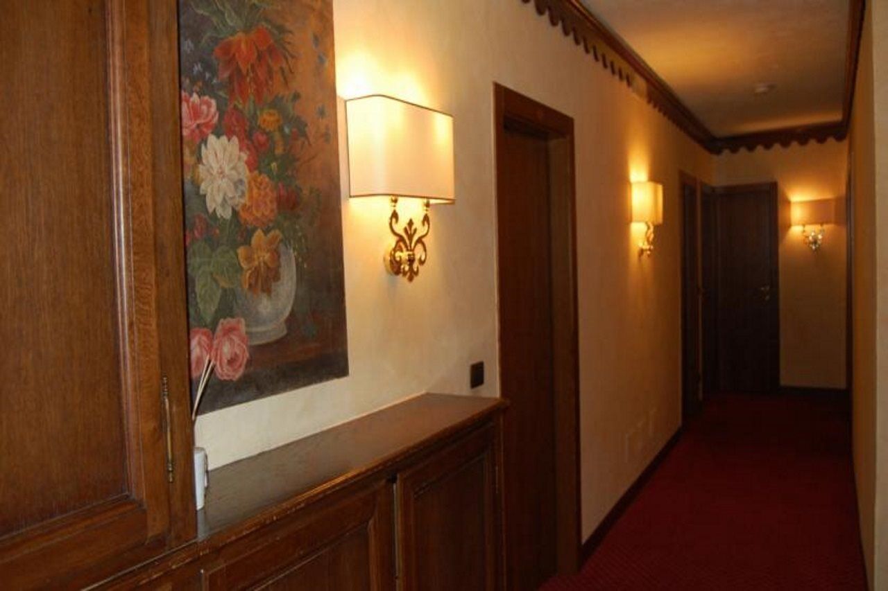 Hotel Jumeaux بيريوِل تْشيرفينيا المظهر الخارجي الصورة