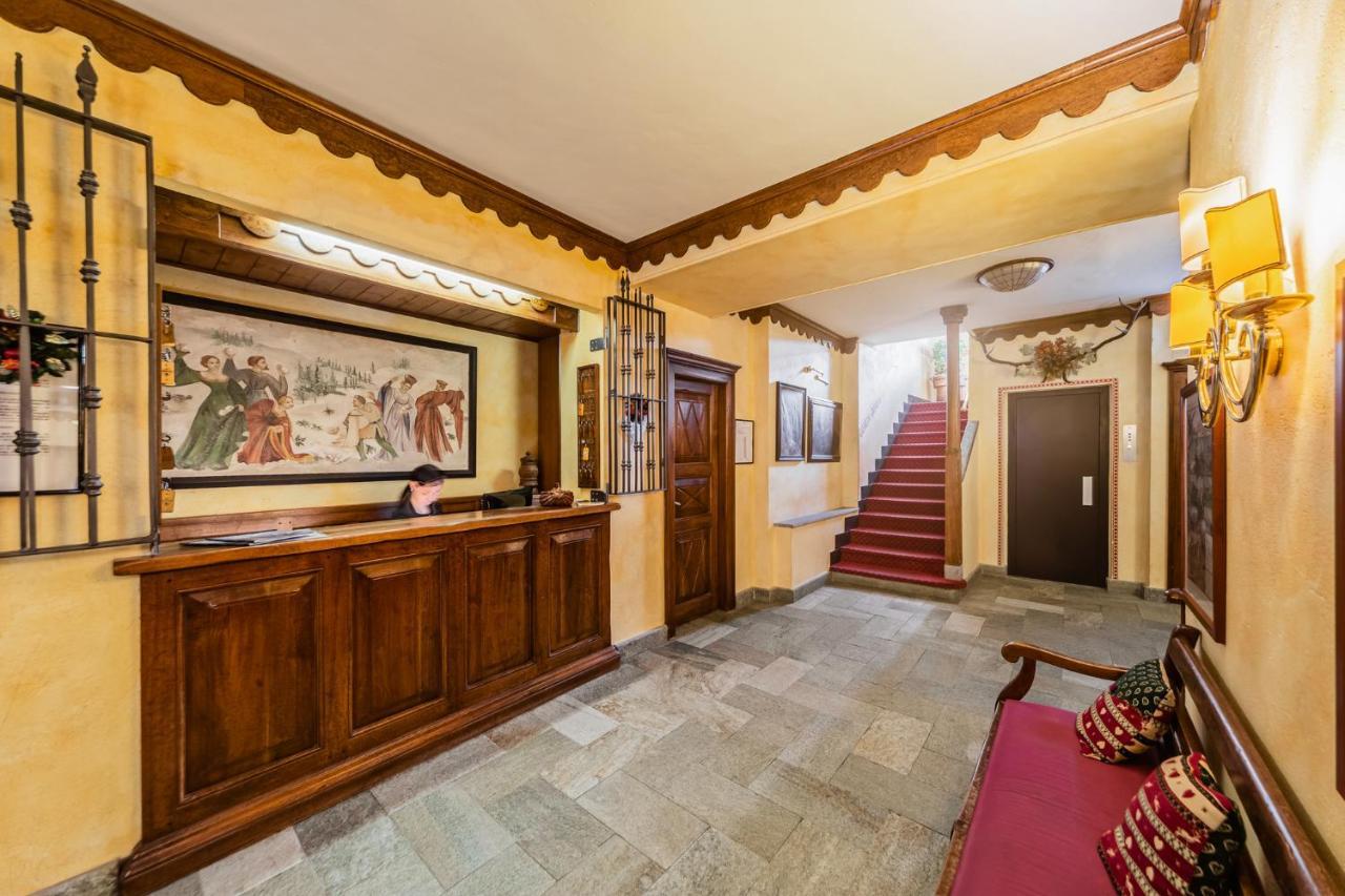 Hotel Jumeaux بيريوِل تْشيرفينيا المظهر الخارجي الصورة